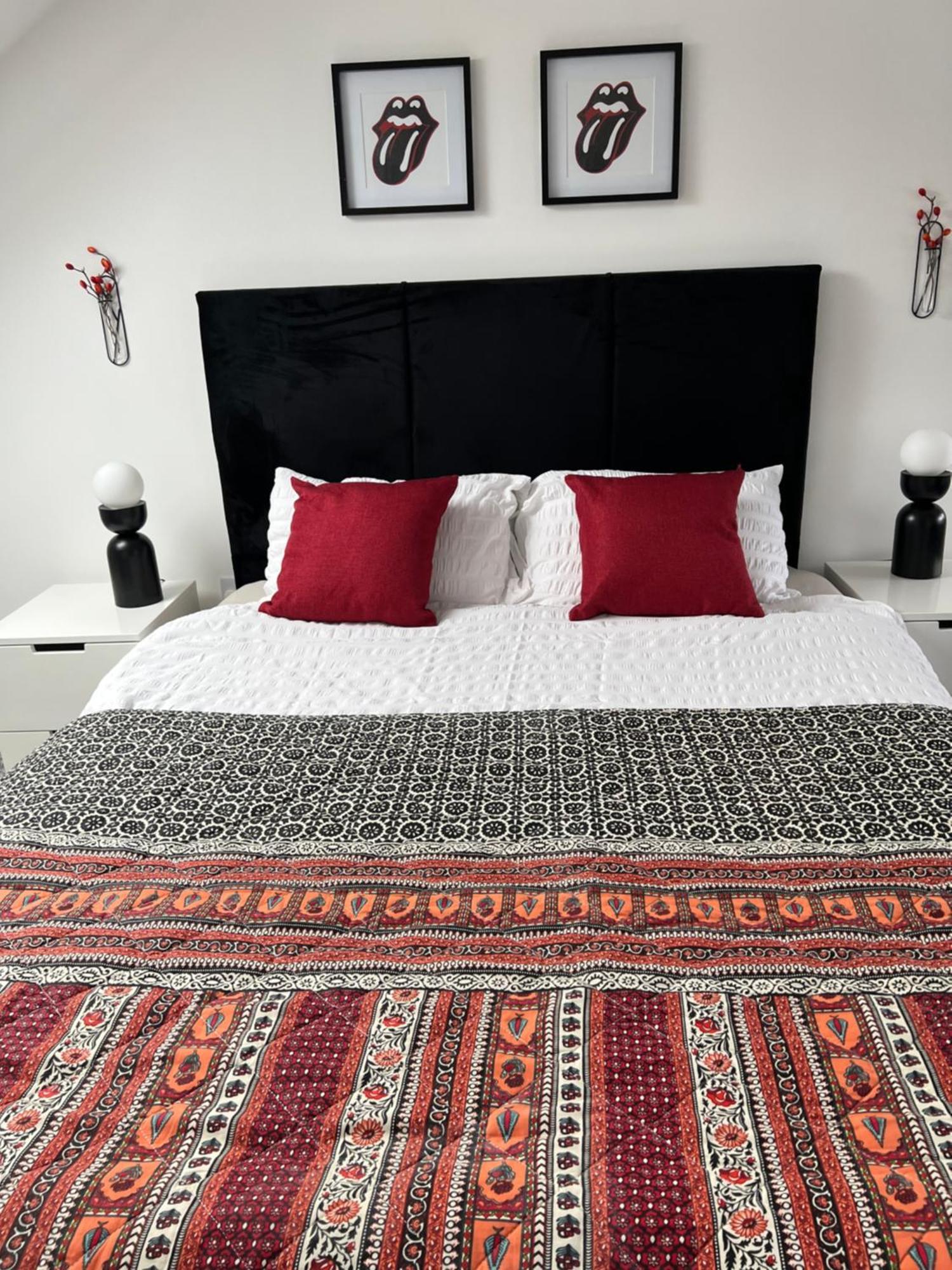 Comfortable - Only 6-mins Walk From Underground Station Quarto em Acomodações Particulares Londres